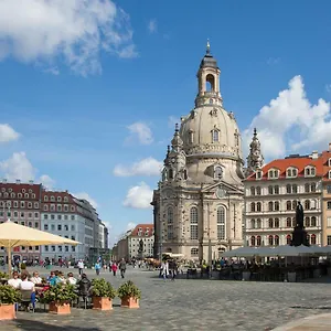 Grosses Im Zentrum Von Dresden, 2 Schlafzimmer, 2 Baeder, Balkon Appartement Dresden